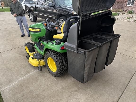 Image of John Deere X540 equipment image 3