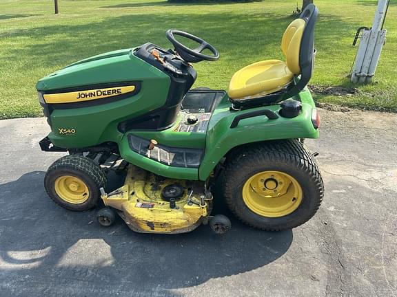 Image of John Deere X540 equipment image 2