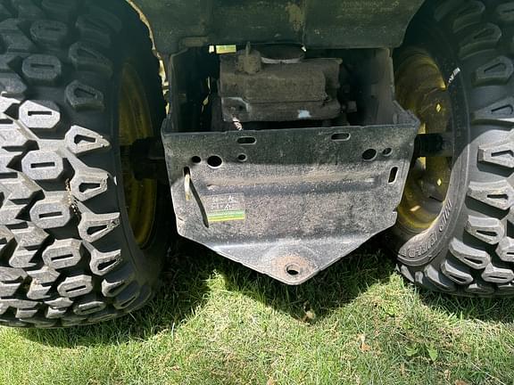 Image of John Deere X540 equipment image 4