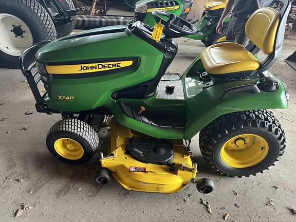 Image of John Deere X540 equipment image 1