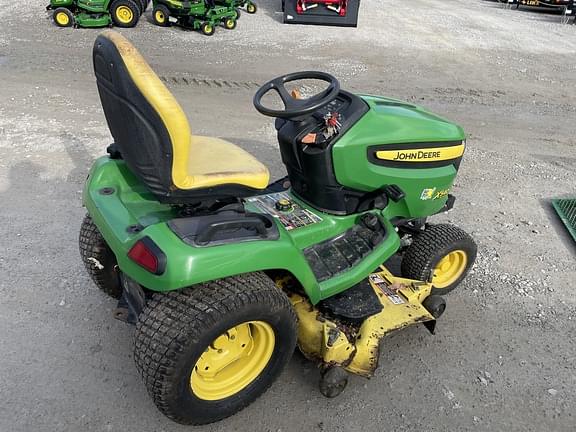 Image of John Deere X540 equipment image 3