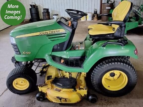 Image of John Deere X700 Image 0