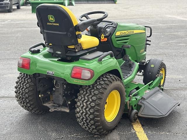 Image of John Deere X720 equipment image 3