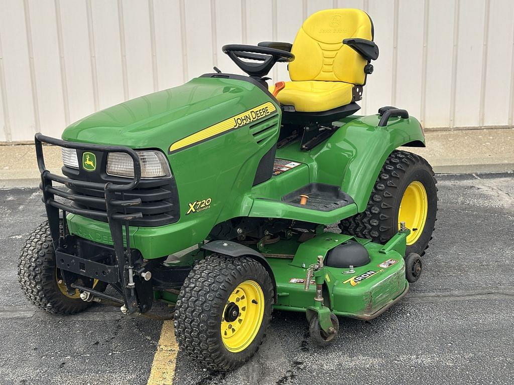 Image of John Deere X720 Primary image