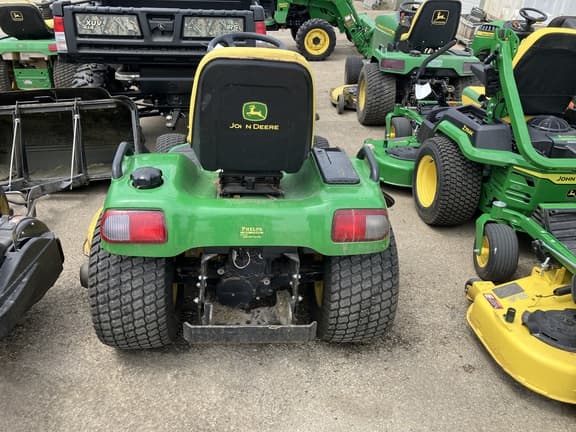 Image of John Deere X720 equipment image 2