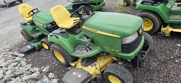 Image of John Deere X720 Image 1