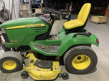 Main image John Deere X720