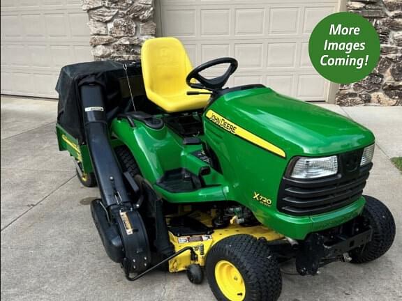 Image of John Deere X720 Primary Image