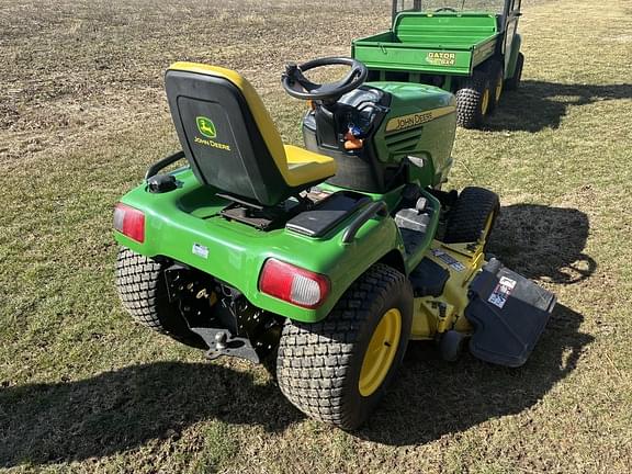 Image of John Deere X720 equipment image 4