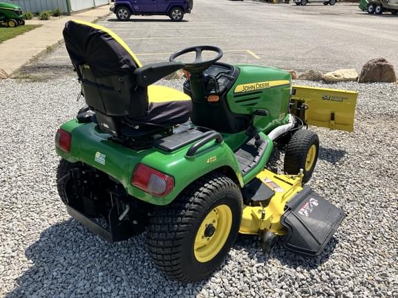 Image of John Deere X724 equipment image 4