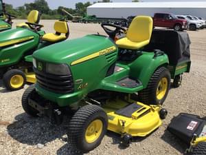 2010 John Deere X724 Image