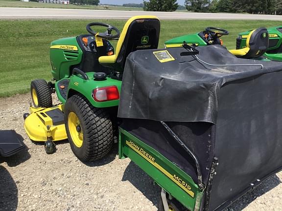 Image of John Deere X724 equipment image 2