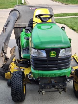 Image of John Deere X724 Primary image