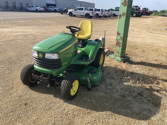Image of John Deere X728 equipment image 1