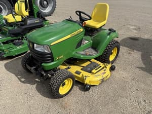 2010 John Deere X729 Image