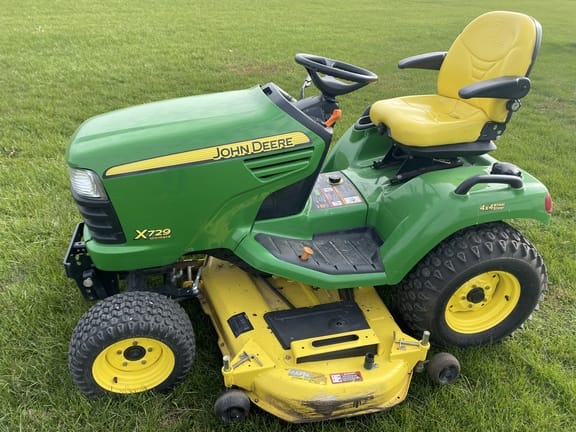 Main image John Deere X729