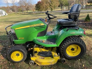 Main image John Deere X729