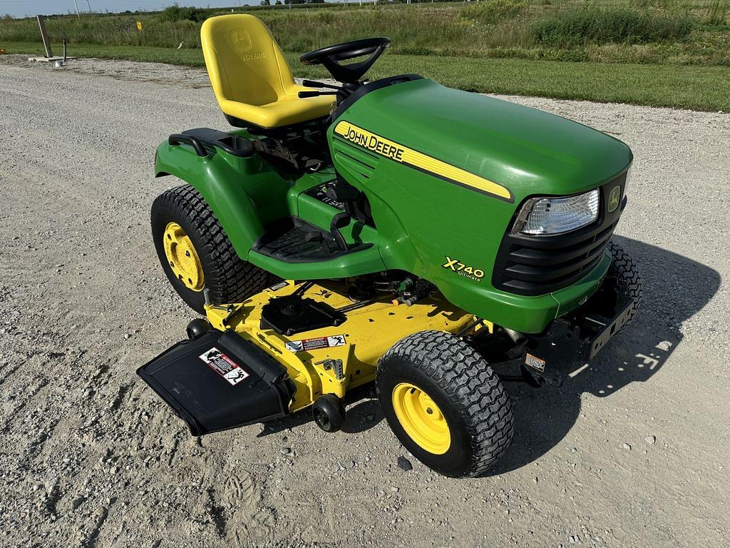 Image of John Deere X740 Primary image