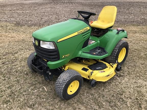 Image of John Deere X740 Primary image