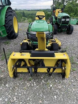 Image of John Deere X748 equipment image 1