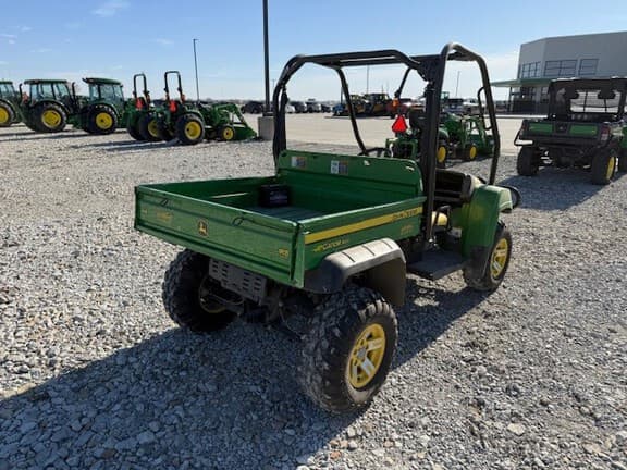 Image of John Deere Gator XUV 620i equipment image 4