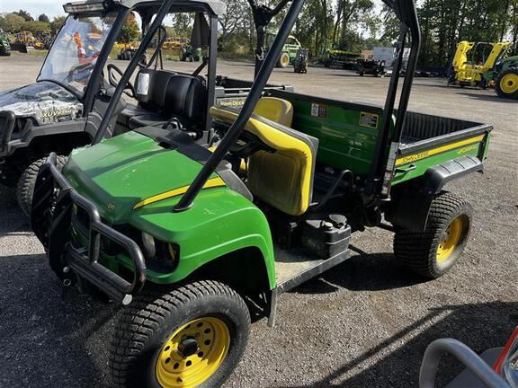 2010 John Deere Gator XUV 620i Equipment Image0