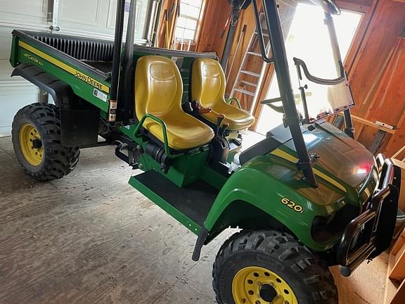 Image of John Deere Gator XUV 620i equipment image 2