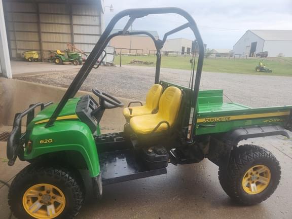 Image of John Deere Gator XUV 620i equipment image 1