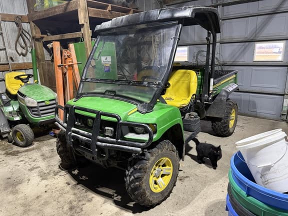 Image of John Deere Gator XUV 620i equipment image 1