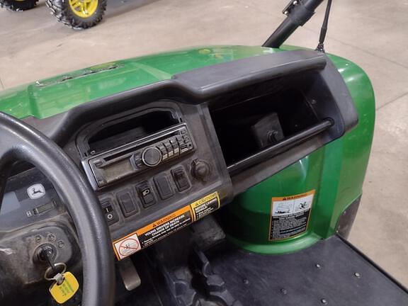 Image of John Deere Gator XUV 620i equipment image 4