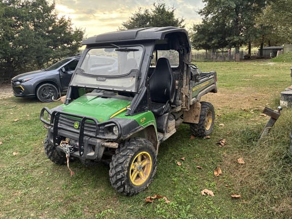 Image of John Deere Gator XUV 825i equipment image 2