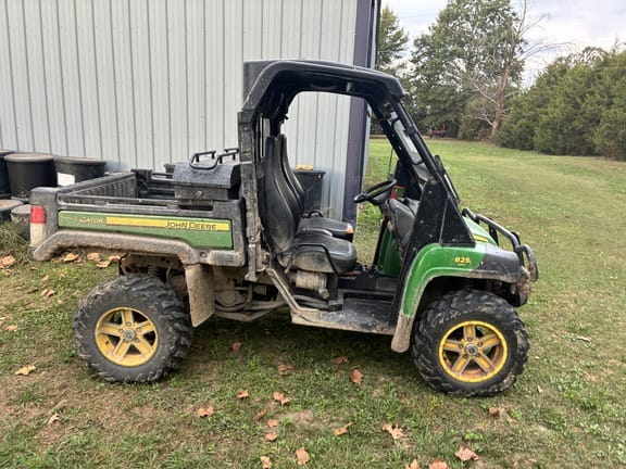 2010 John Deere Gator XUV 825i Equipment Image0