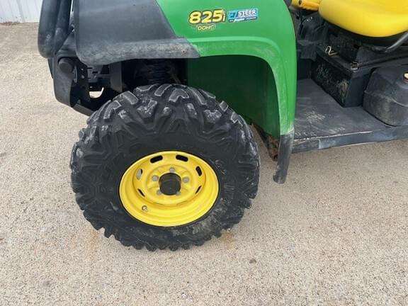 Image of John Deere Gator XUV 825i equipment image 2