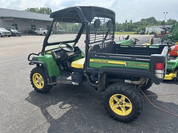 Image of John Deere Gator XUV 825i equipment image 4