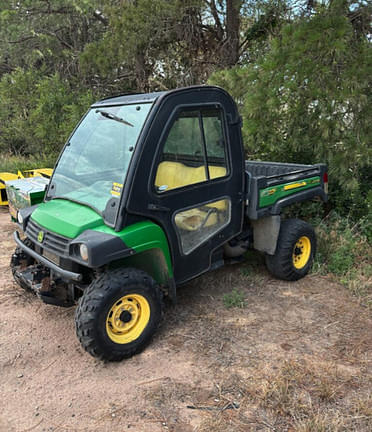 Image of John Deere Gator XUV 825i equipment image 2