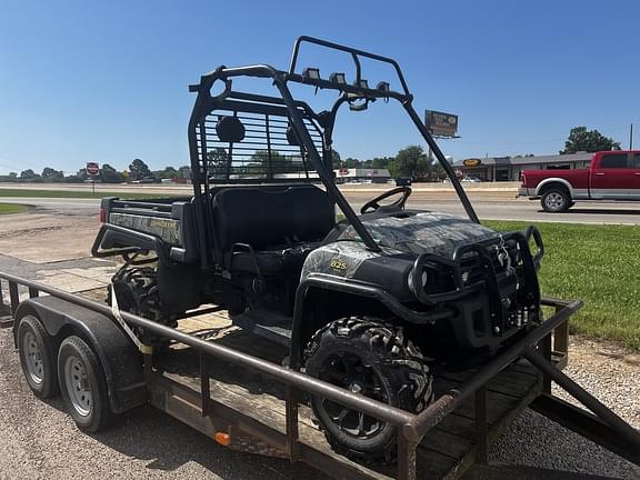 Image of John Deere Gator XUV 825i equipment image 4