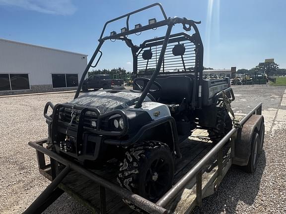 Image of John Deere Gator XUV 825i equipment image 2