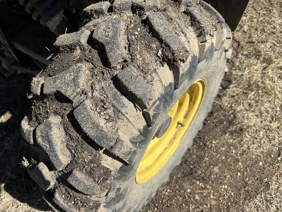 Image of John Deere Gator XUV 825i equipment image 4