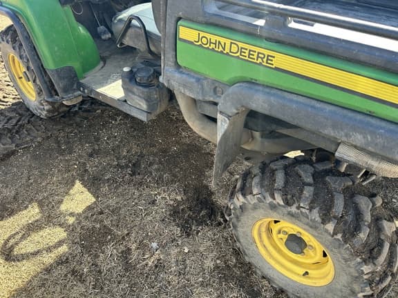 Image of John Deere Gator XUV 825i equipment image 2