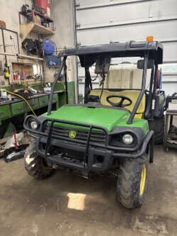 Image of John Deere Gator XUV 825i equipment image 4