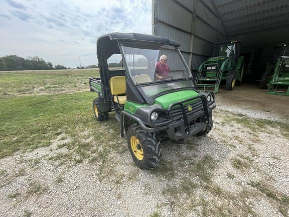 Image of John Deere Gator XUV 825i equipment image 2