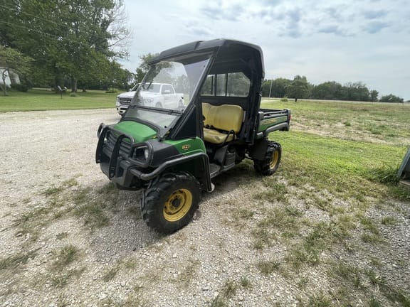 2010 John Deere Gator XUV 825i Equipment Image0