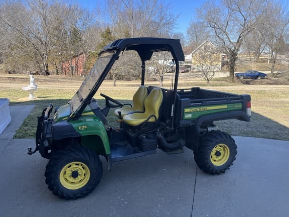 Image of John Deere Gator XUV 825i equipment image 1