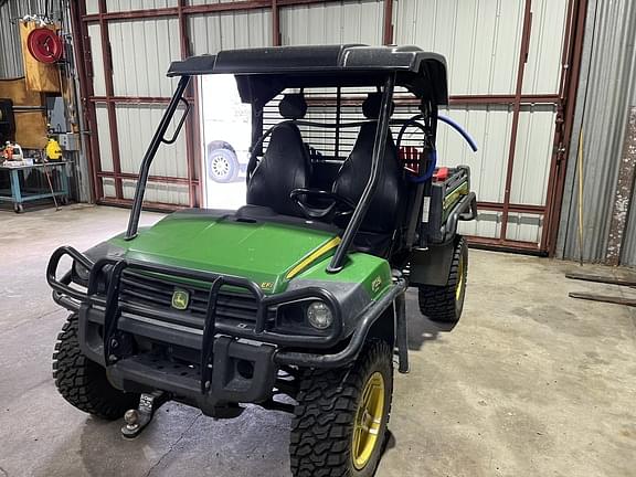 Image of John Deere Gator XUV 825i Image 1