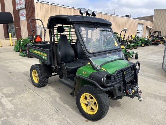 2010 John Deere Gator XUV 825i Equipment Image0