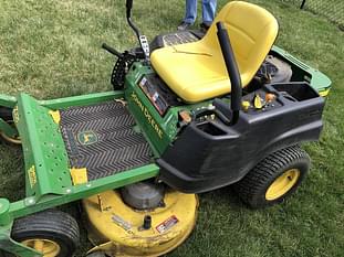 2010 John Deere Z225 Equipment Image0