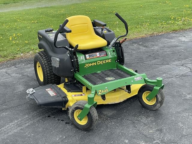 Image of John Deere Z425 equipment image 1
