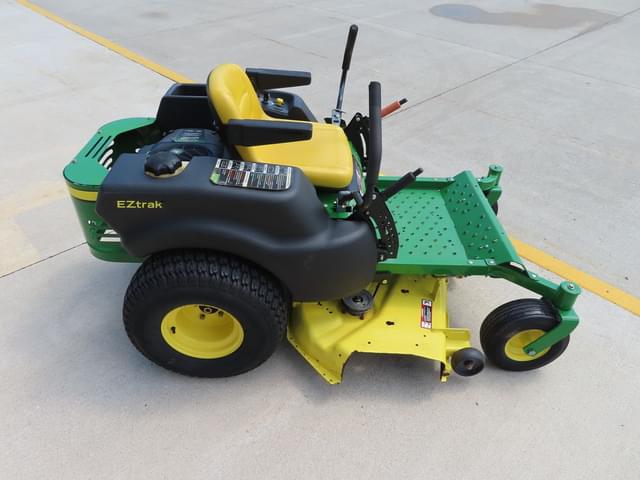 Image of John Deere Z425 equipment image 3