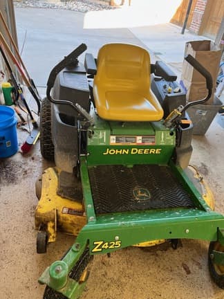 Image of John Deere Z425 equipment image 3