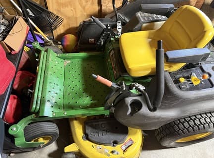 Image of John Deere Z425 Primary image